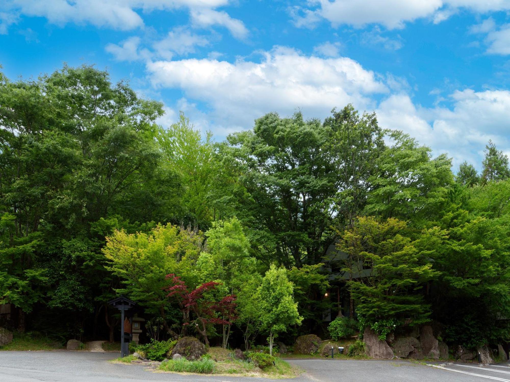 Yufuin Rakuyu Hotel Exterior photo