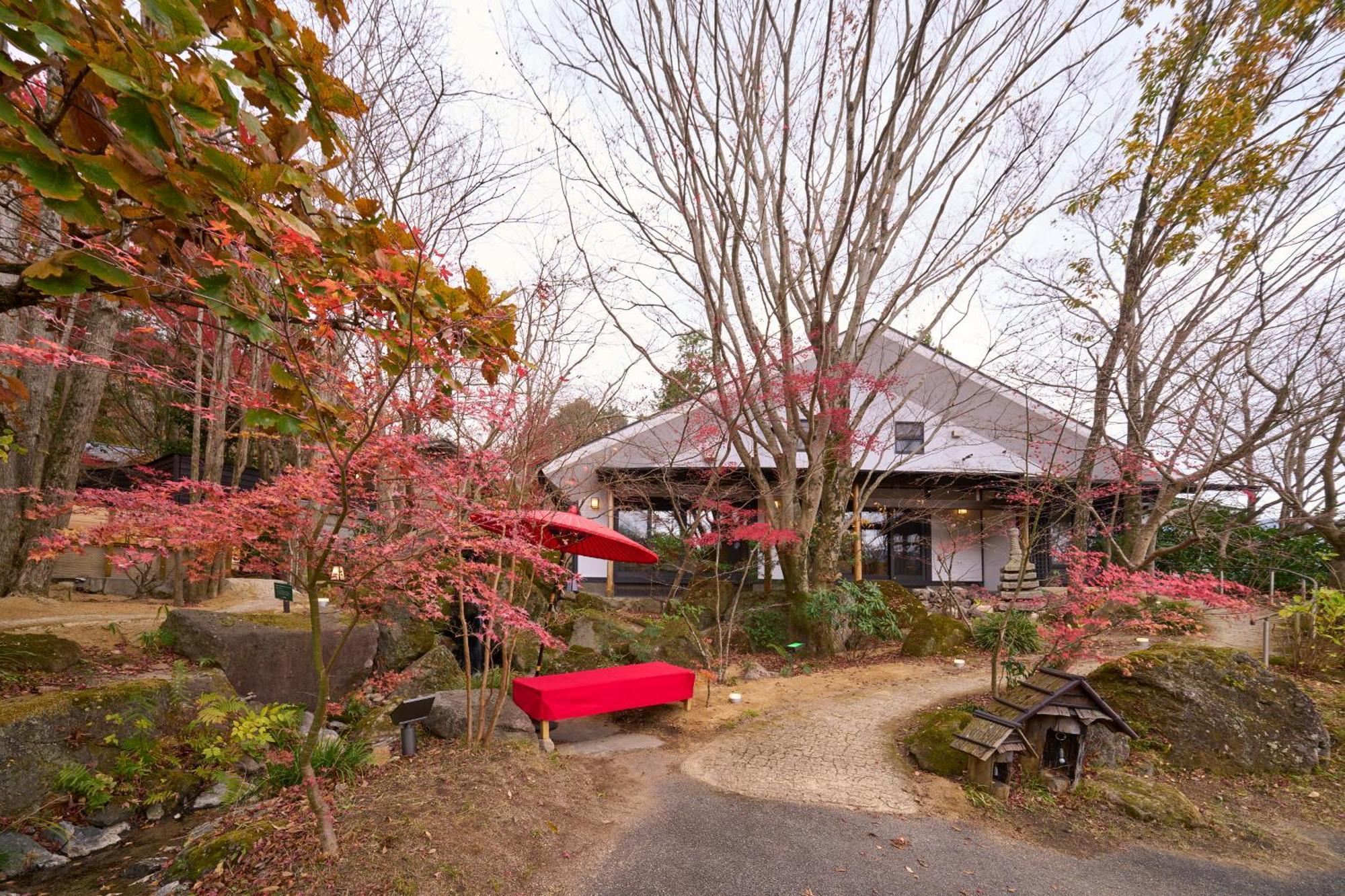 Yufuin Rakuyu Hotel Exterior photo